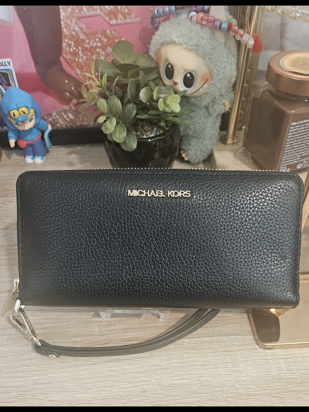 Michael Kors Black Pebbled Leather Zip Wallet Wristlet